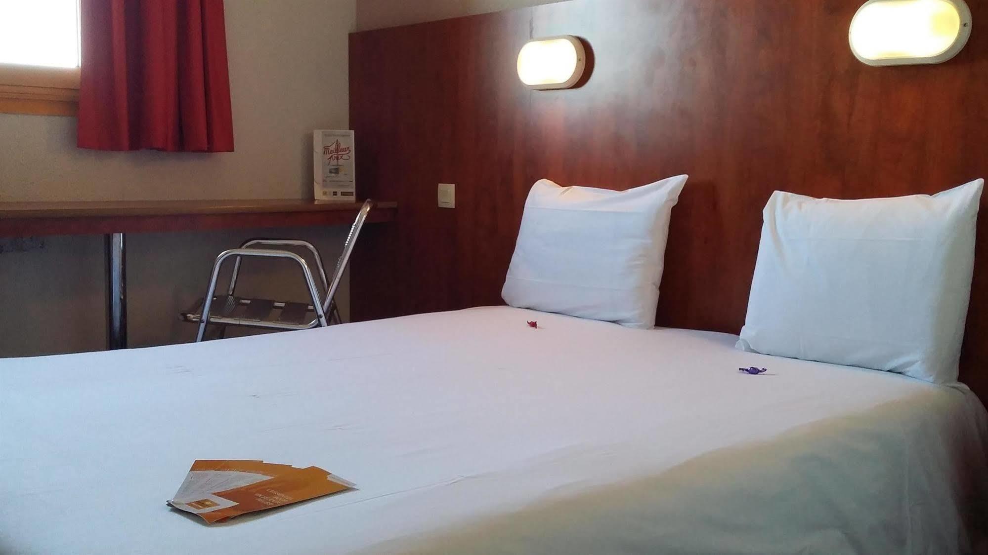 Ibis Budget Chilly-Mazarin Les Champarts Exterior photo
